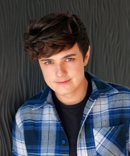 zach-aguilar-mail-in-signing-sr-comics-international-llc